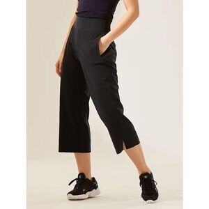 Athleta Black Cosmic Crop Pant